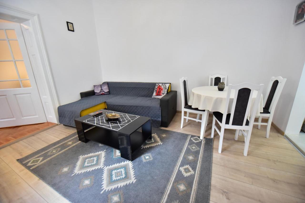 Flh - Klara Apt Sibiu Ngoại thất bức ảnh